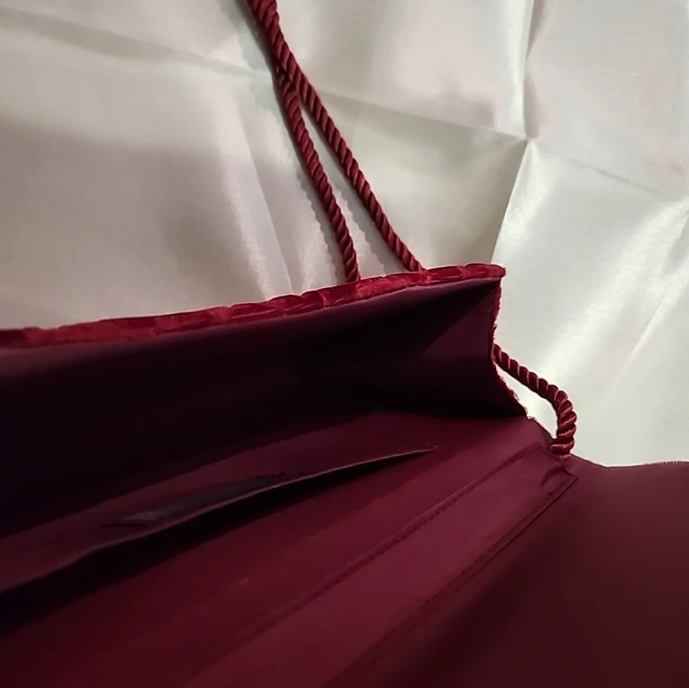 Laura Biagiotti Velvet Cross-body Burgandy Bag, Rose Pattern Imprint Appr 10x4.5 - Picture 13 of 16
